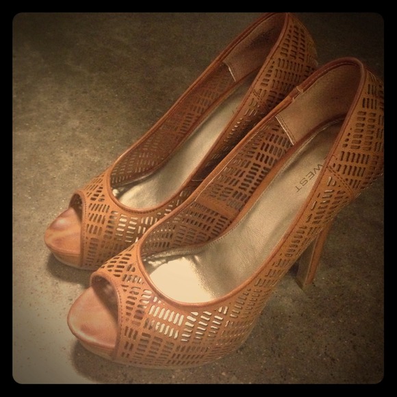 Nine West Lazer Cut Out Pumps