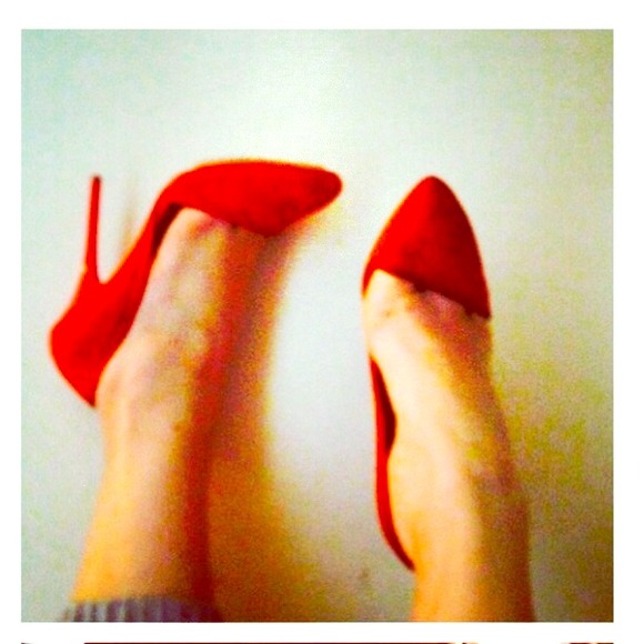 LAMB Meredith Pumps - PRICE IS FIRM