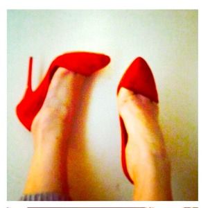 LAMB Meredith Pumps - PRICE IS FIRM