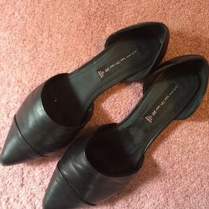 Black Steve Madden vampire flats