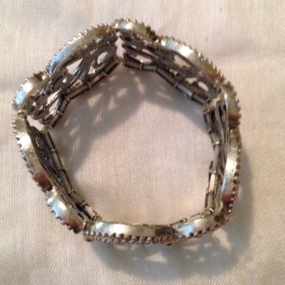 ✖️Bracelet✖️ - Picture 2 of 4