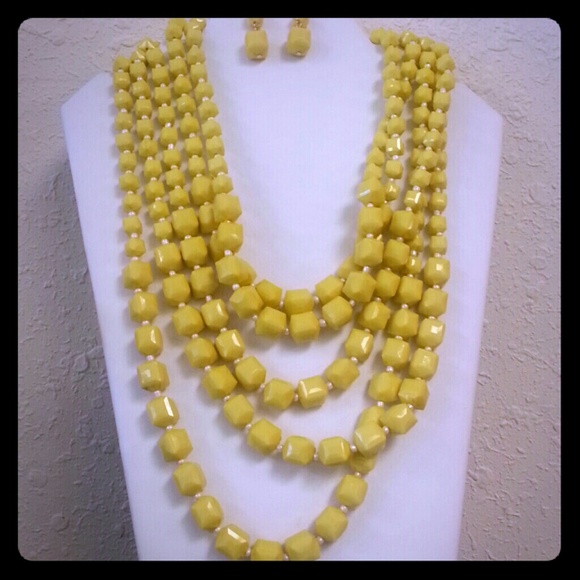 Sold! Yellow square bead necklace set
