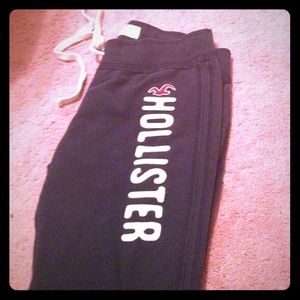 Hollister Sweat Pants in Navy Blue