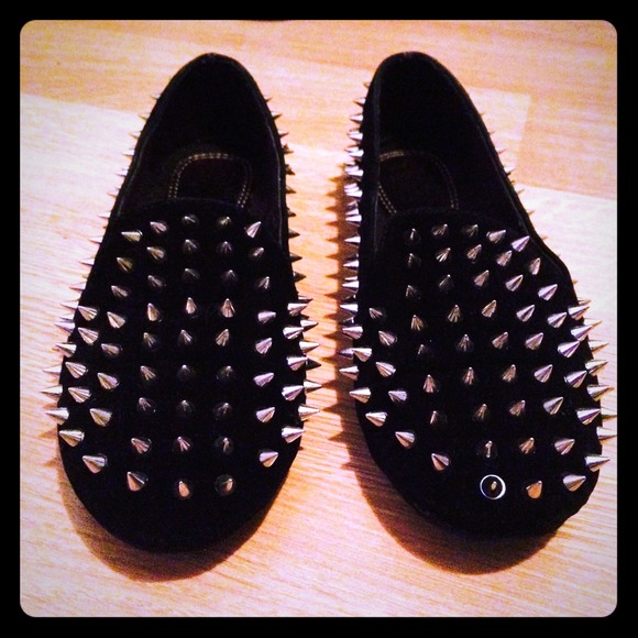 Spiked loafers unif dupes black 5.5