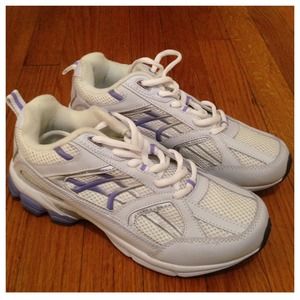 Curves for women wide width sneaker