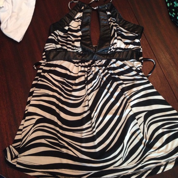 Halter top