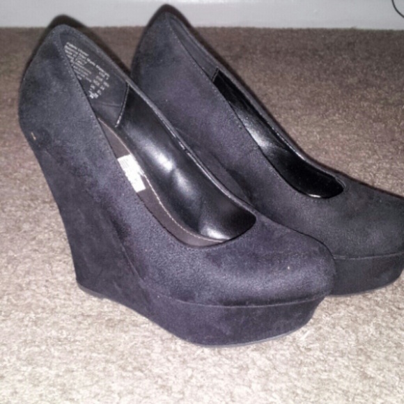 Black formal shoes....!!!