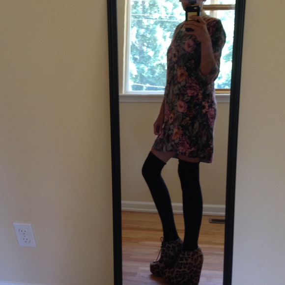 h&m long sweater🌸🌹 - Picture 4 of 4