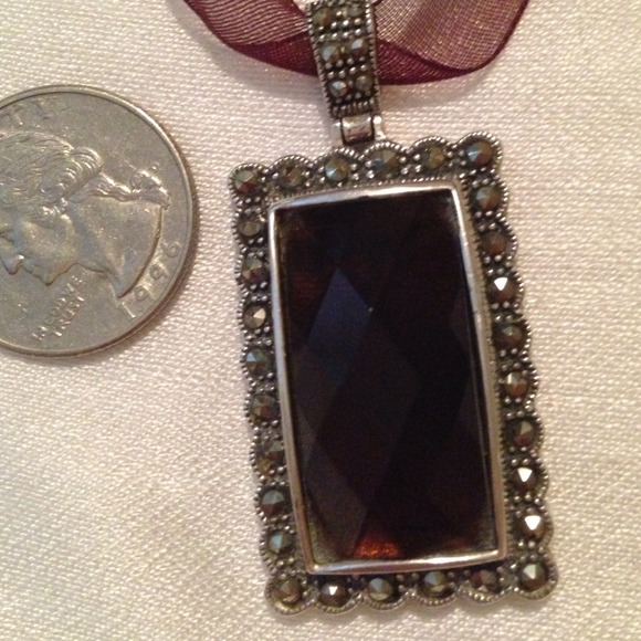 ❤️Sterling and Maroon Pendant❤️ - Picture 3 of 4