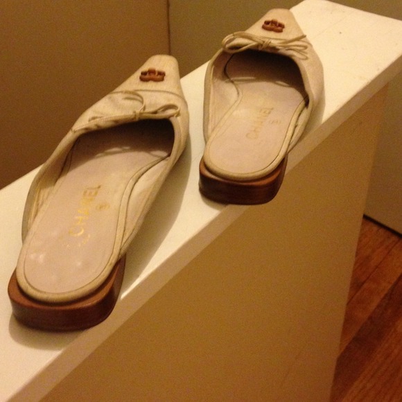 Chanel linen slip on flat shoes