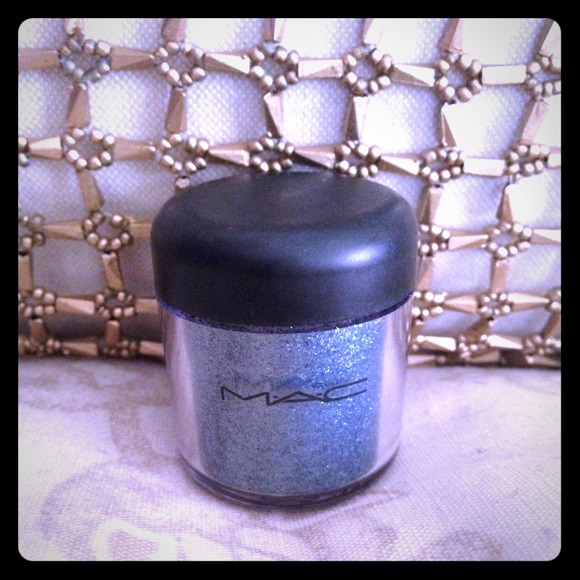SOLD in Bundle - MAC Pigment in Steel Blue