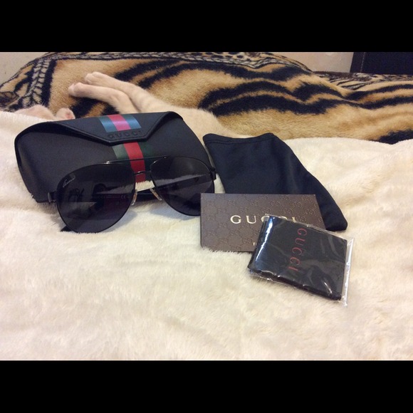 💯🚫authentic Gucci🚫aviator sold