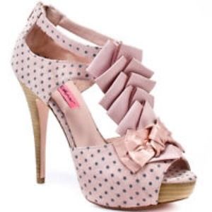 BETSEY JOHNSON ‘ICONN’ PINK POLKA DOT BOW HEEL