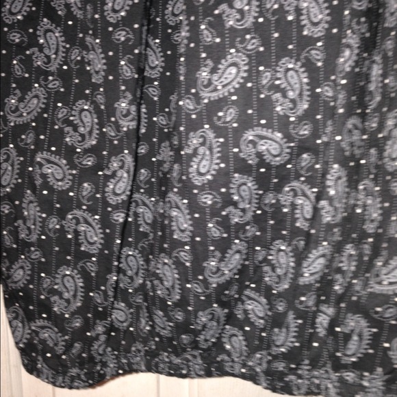 Ladies' Top - Picture 3 of 3