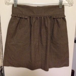 Brown plaid skirt with pockets