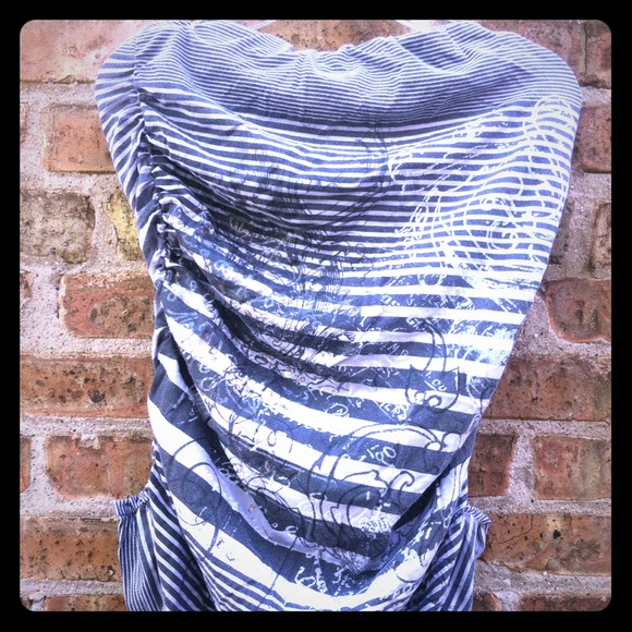 Bongo Strapless Top XL Black Grey Stripes