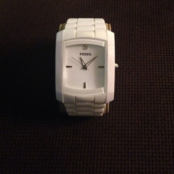 Fossil Other - White Rubber Fossil Mens Wrist Watch