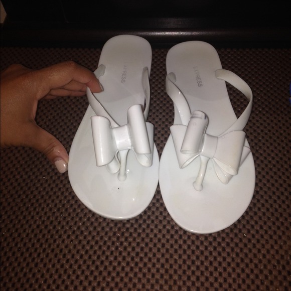 White express sandals