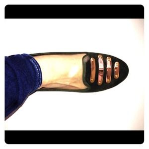 New ☀️Nine West (military green) loafers