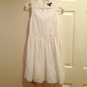 White eyelet dress reserved for  @Melissa_le