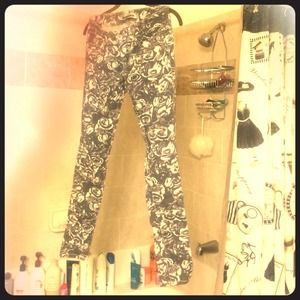 Grey and white flower Dollhouse skinny jeans