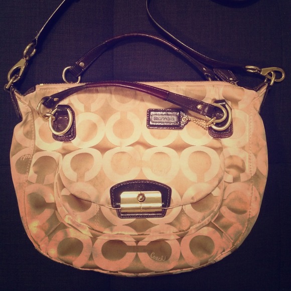 Coach Satchel - Picture 1 of 3