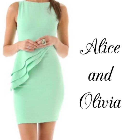 🎉HP 6/2 Alice&Olivia 'Spelling' Side Peplum Dress