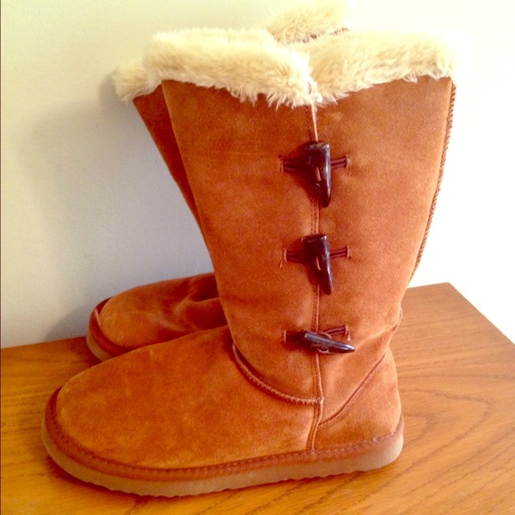 Tall UGG-like Winter Boots