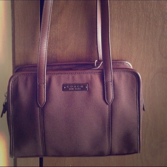 Coach Handbags - COACH DOUBLE STRAP PURSE