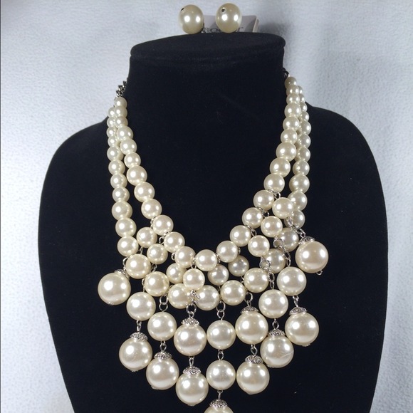 Necklace set