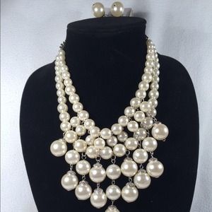 Necklace set