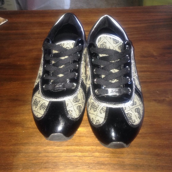 Guess Shoes - Guess shoes