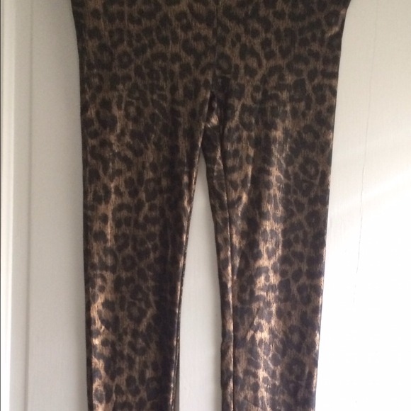 Cheetah print leggings