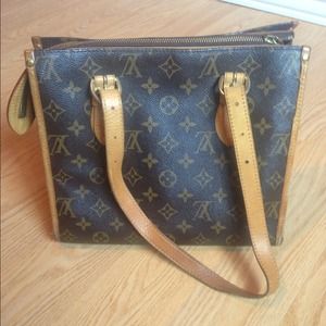 Louis Vuitton poppincourt purse - MAKE AN OFFER!
