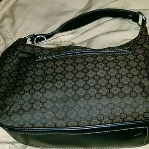 Brown pattern purse