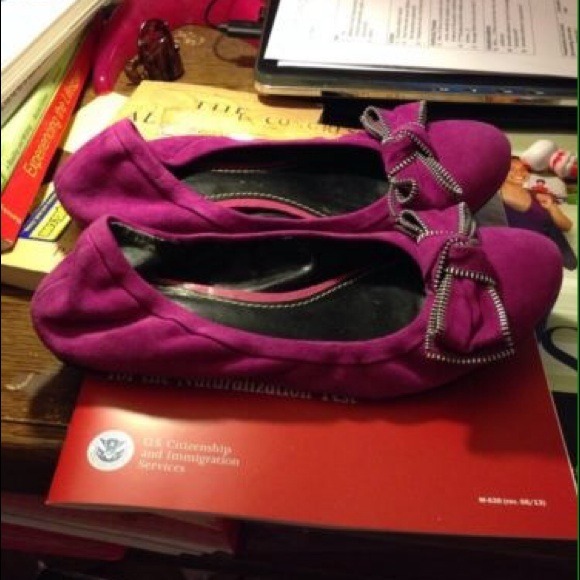 Purple flat - Picture 2 of 3
