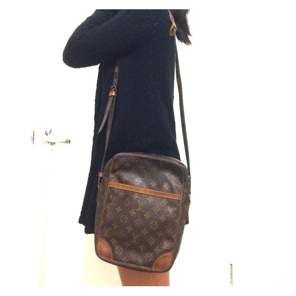 Louis Vuitton Leather Shoulder Bag