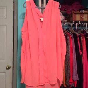 V-neck tank top blouse