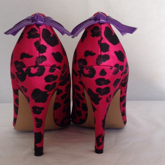 Heels - Picture 3 of 4