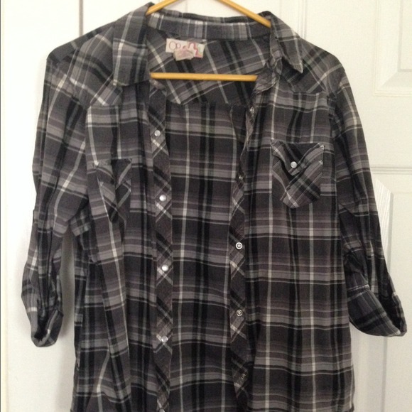 Grey Black and White Op Plaid flannel longsleeve