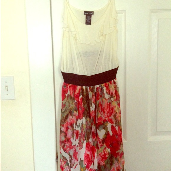 Wet Seal Cream and Red Floral Dress