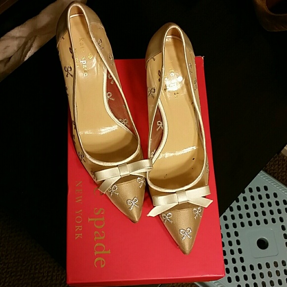 Price lowered!!! Kate spade Lisa bow pumps - Picture 2 of 4