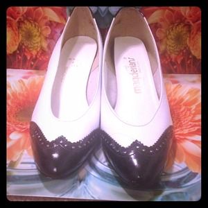 🇺🇸Vintage 1950s black and white heels