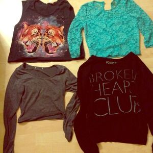 ❎SOLD❎Crop tops & one muscle tee