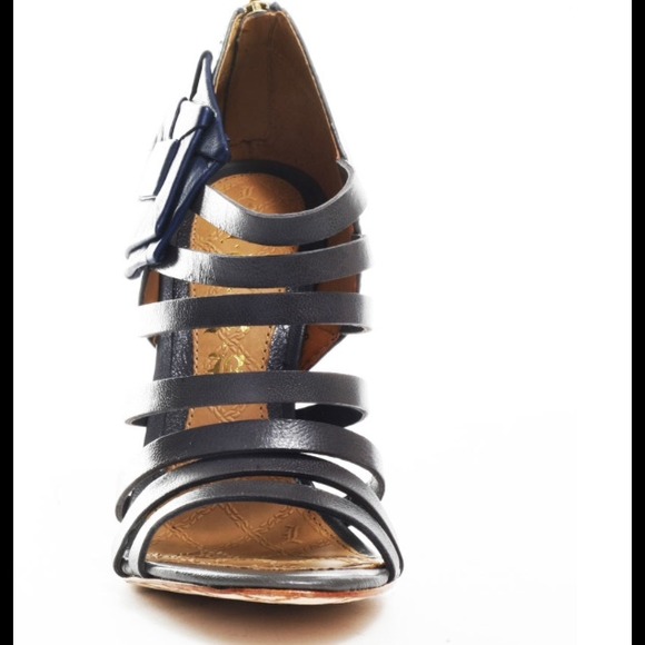 L.A.M.B. Rae 9 heels - Picture 2 of 4