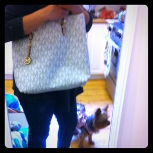 SOLD🎉🎉🎉🎉