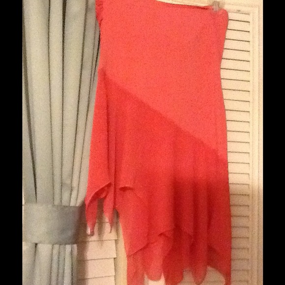 💖HP "Hot Trends" 7/14 💖Pink Strapless Top - Picture 3 of 4