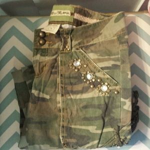 Miss Me Camo Capris size small with rhinestones