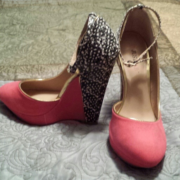 JustFab Shoes - Turnin Pink n snake wedges