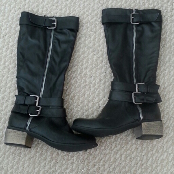 *NOT FOR SALE* Black moto boots